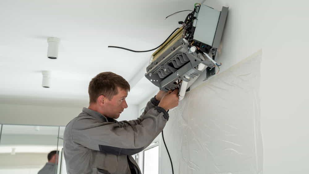 AC Maintenance - Real Touch Technical Services in United Arab Emirates - Image 1