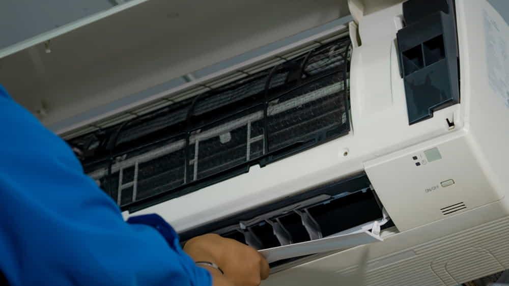 AC Maintenance - Real Touch Technical Services in United Arab Emirates - Image 2