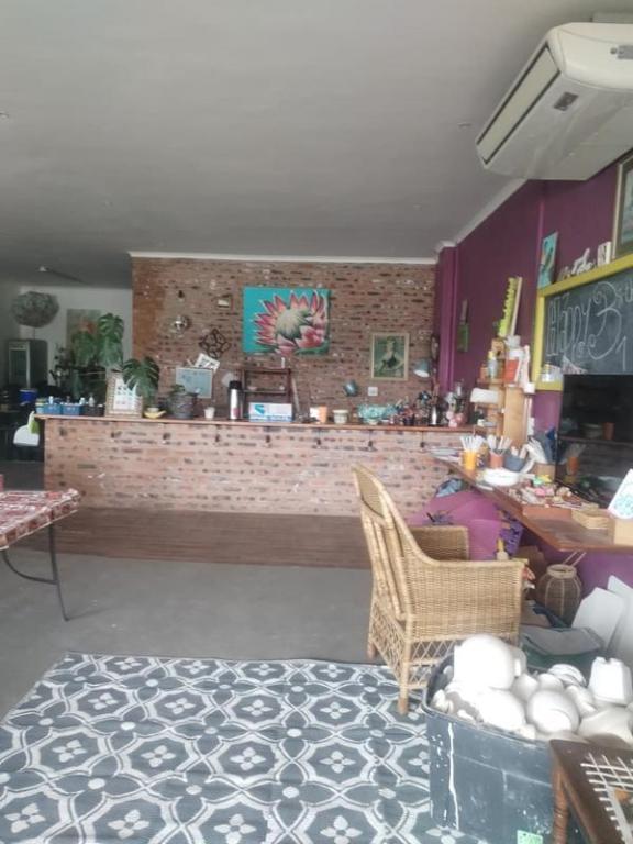 Retail 2475-ref-1701 for Rent in Howick, Howick in Pietermaritzburg - Image 1