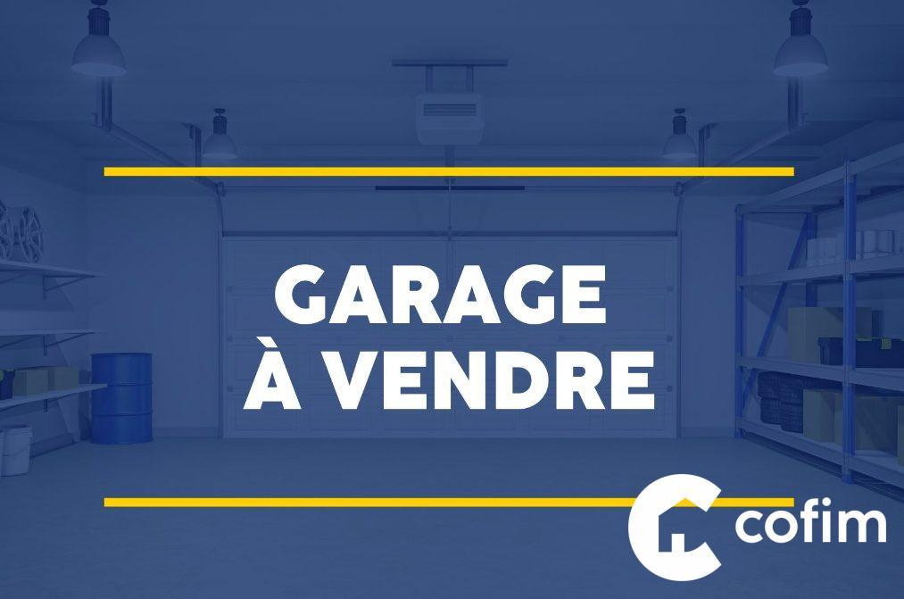 Anglet, Garage boxé à Anglet - Photo 1