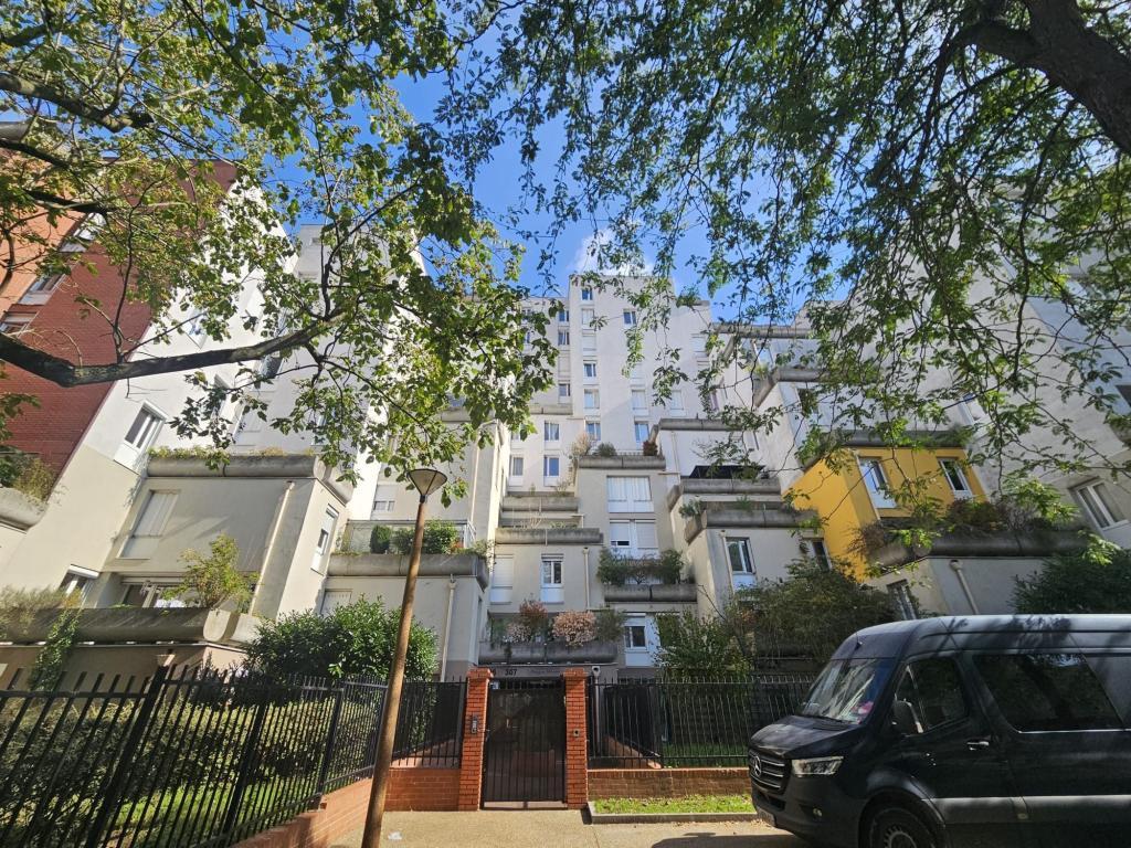 APPARTEMENT F5 EVRY à Évry - Photo 1
