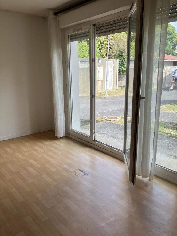 APPARTEMENT T2 A RENOVER à Pessac - Photo 1