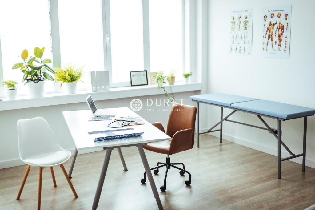 BUREAUX RDC A LOUER à La Roche-sur-Yon - Photo 1