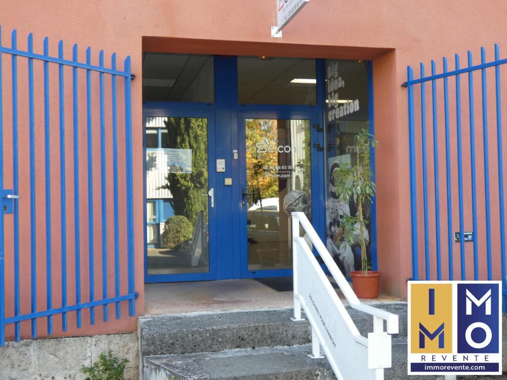Local 128 m² à Bourges - Photo 1