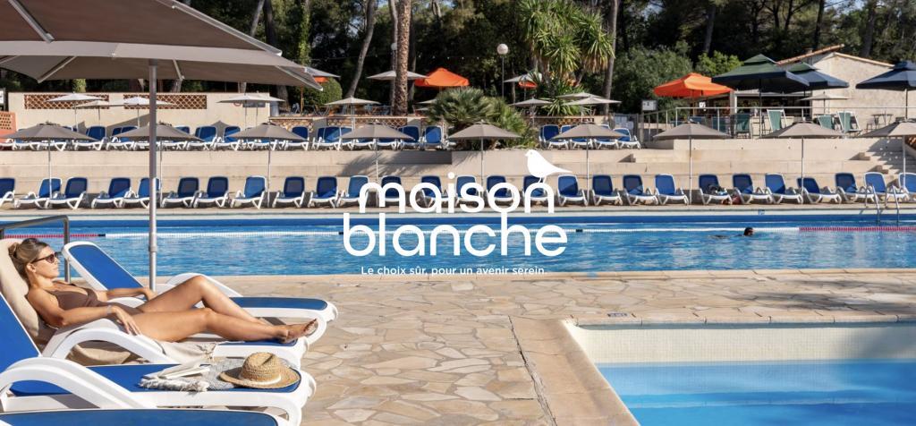 APPARTEMENT T2 - RENTA 7,10 % - LA COLLE SUR LOUP (06) à Cagnes-sur-Mer - Photo 1