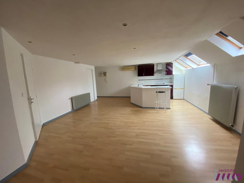 APPARTEMENT 2 PIÈCES CENTRE-VILLE à Belfort - Photo 1