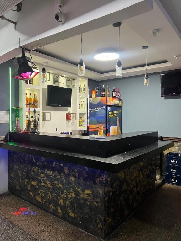 SE ALQUILA LOCAL PARA DISCOTECA EN MAÑONGO en Guacara - Imagen 1