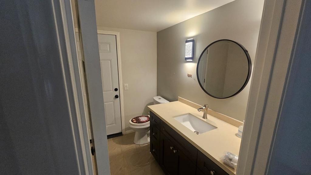 RECAMARA CON MEDIO BAÑO DE RENTA en Perris - Imagen 4