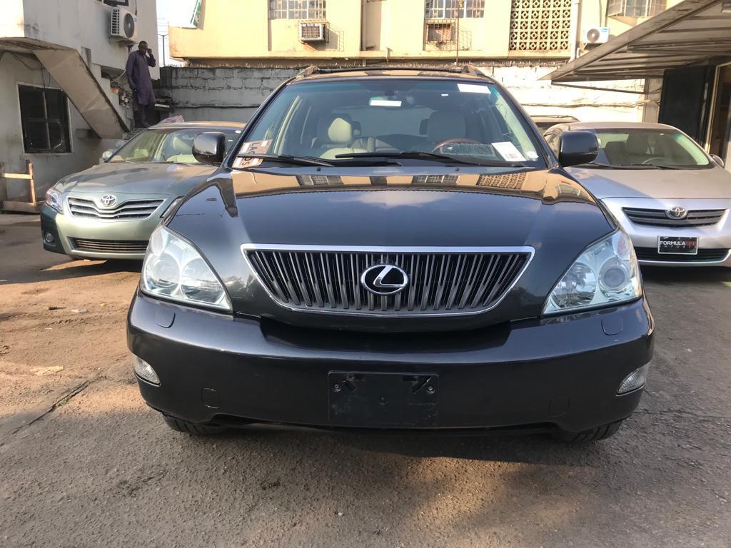 Clean Lexus RX330 model in Katsina - Image 5