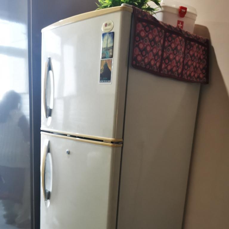 Refrigerator 320 Ltr in Chandigarh - Image 1