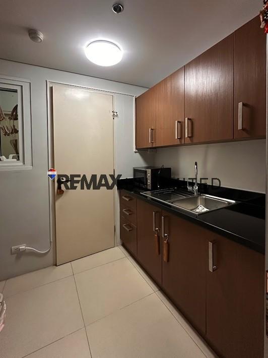 Rush For Sale Aston, Two Serendra in Bayanan - Image 1