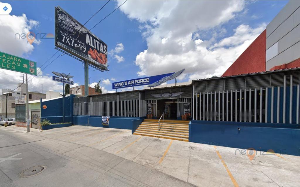 Local Comercial en Renta sobre Prol. Av. Mu?oz Camprestre SLP en México - Imagen 1