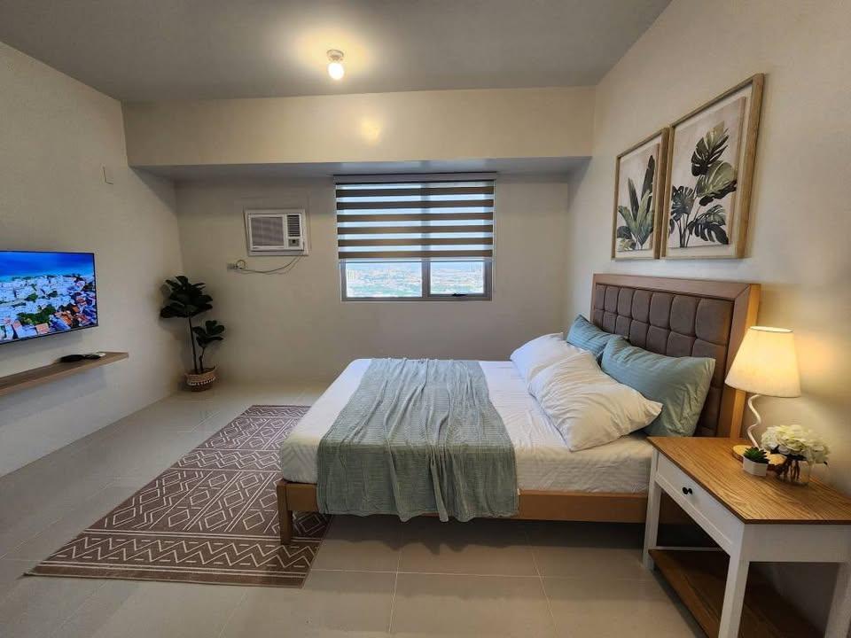 Fully Furnished Studio for Rent Taft East Gate Cebu in Consolacion - Image 1