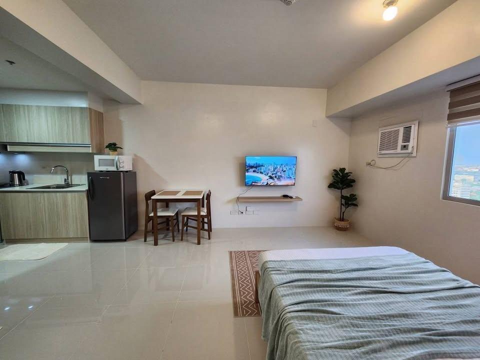 Fully Furnished Studio for Rent Taft East Gate Cebu in Consolacion - Image 5
