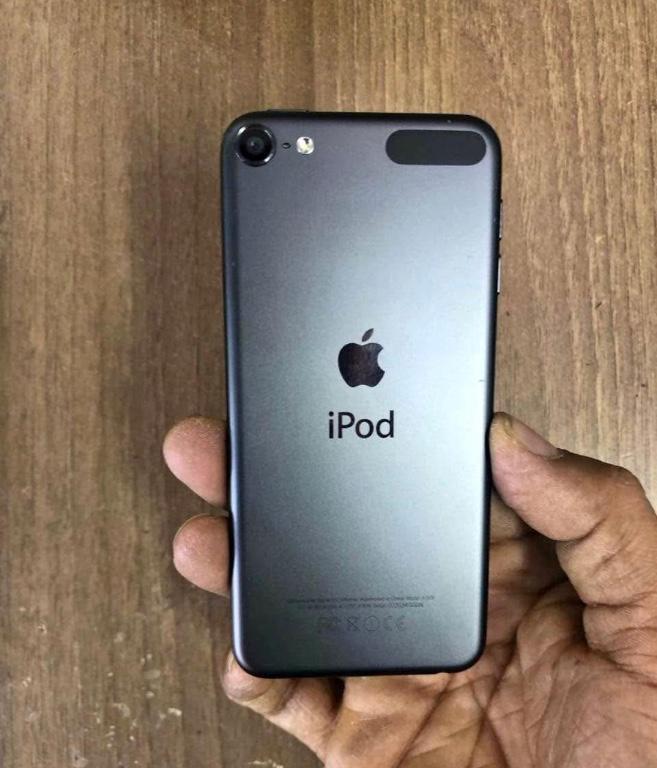 iPod Touch 6th Generation – SPACE BLACK | 16GB in United Arab Emirates - Image 1