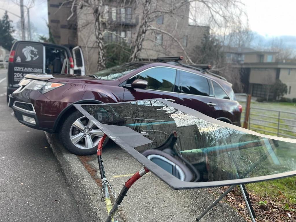 Windshield Replacement Bonney Lake WA in South Hill - Image 6