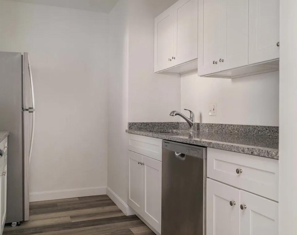 A BEAUTIFUL 1BED CONDO FOR RENT in Boston - Image 5