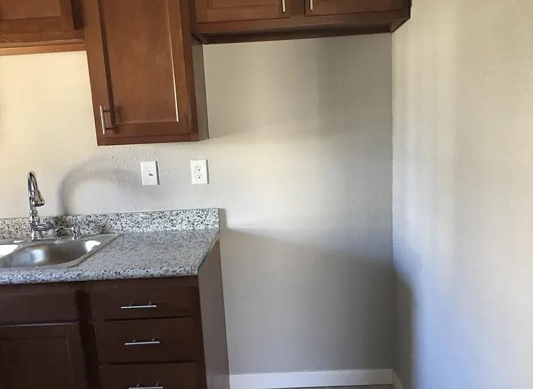 House for Rent in Topeka, Kansas, Ref# 202104704 in Topeka - Image 1