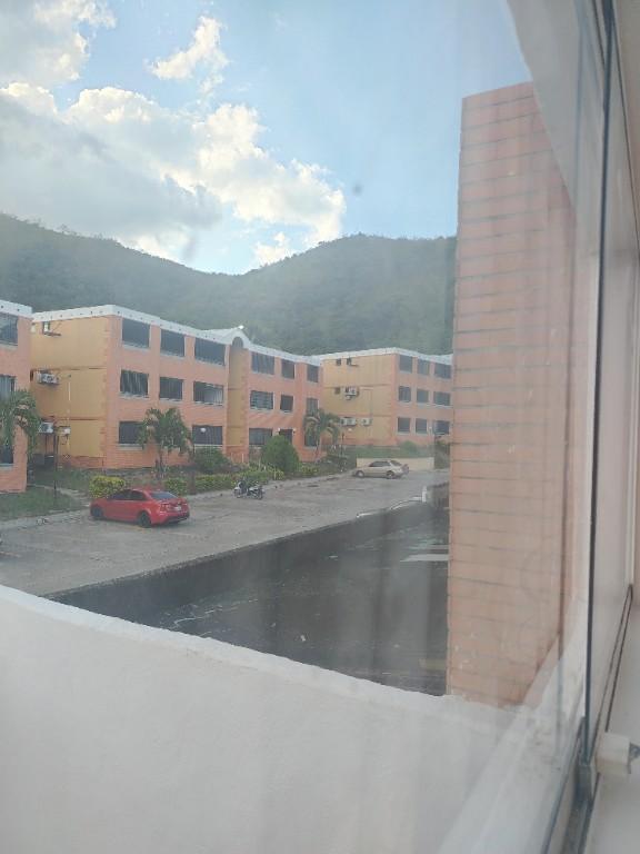 Alquilo habitación a caballero estudiante universitario en Guacara - Imagen 6