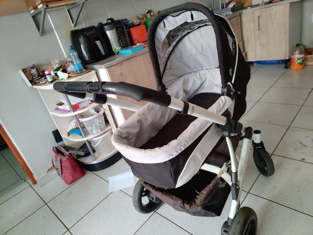 3 in one ABC STROLLER in Benoni - Image 4