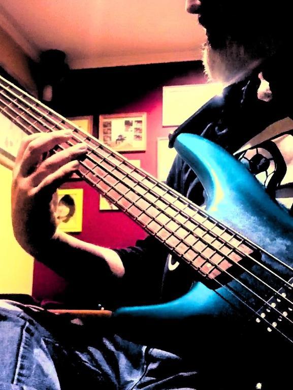 CLASES DE BAJO ELECTRICO - OnLine o en Quilmes en Quilmes - Imagen 3