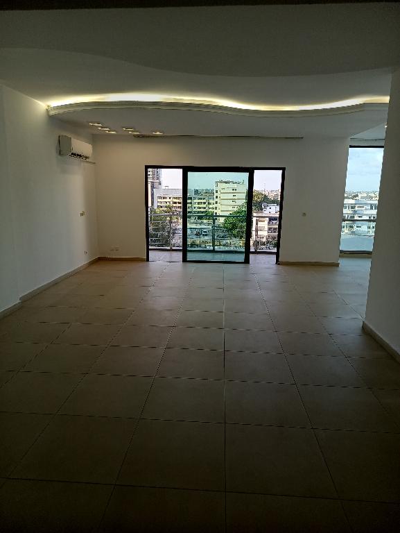 LOCATION APPARTEMENT T4 ZONE 4 en Côte d’Ivoire - Photo 2