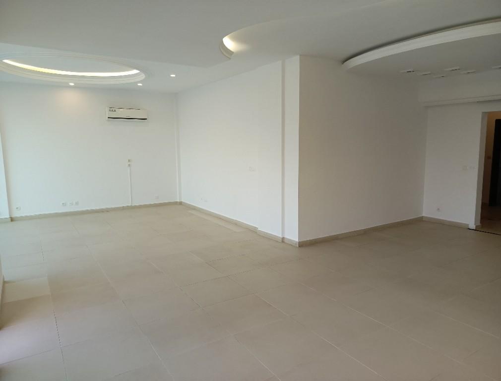 LOCATION APPARTEMENT T4 ZONE 4 en Côte d’Ivoire - Photo 3