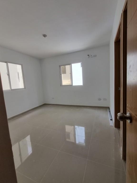 APARTAMENTOS EN AVENIDA JACOBO MAJLUTA en la República Dominicana - Imagen 4