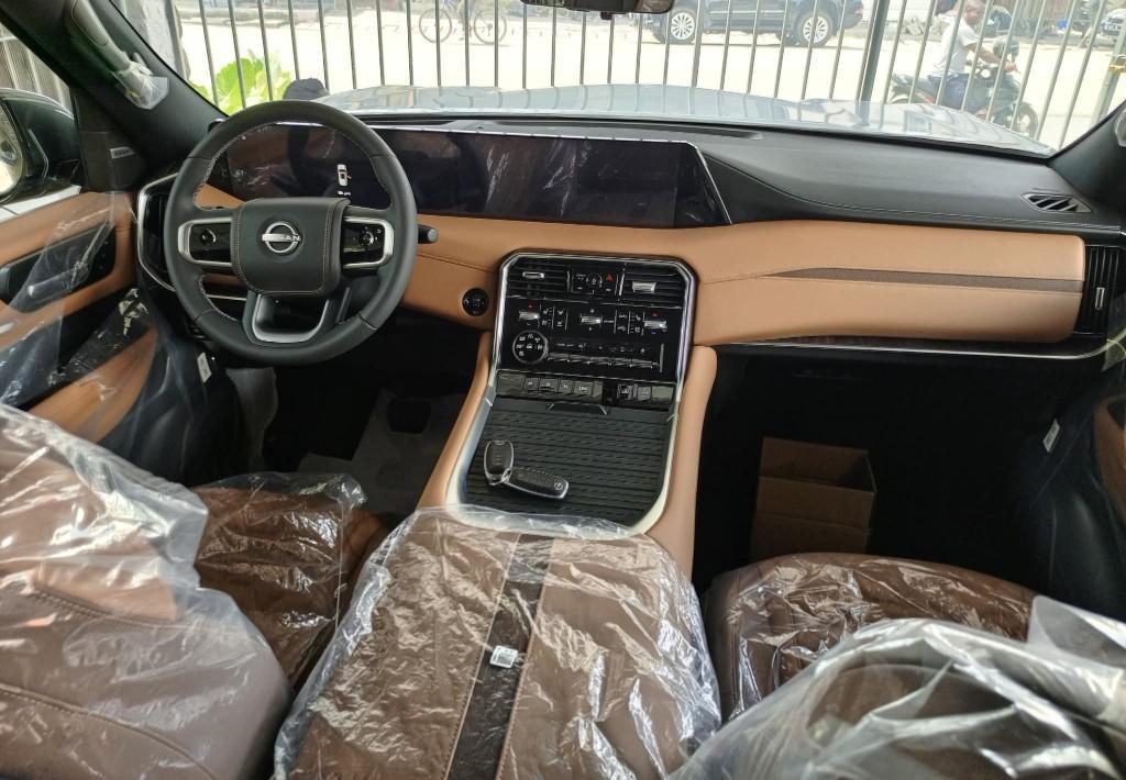 NISSAN PATROL PLATINUM à Abidjan - Photo 2