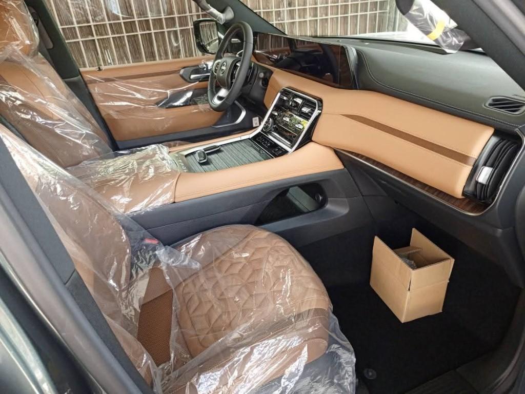 NISSAN PATROL PLATINUM à Abidjan - Photo 4