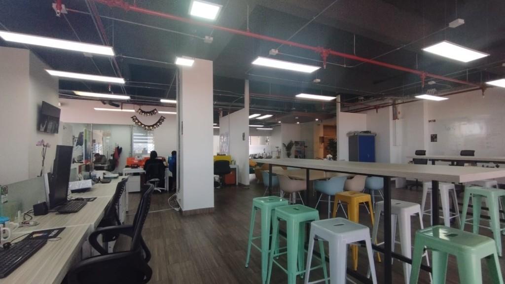Oficina Centro Empresarial Pontevedra en Bogotá - Imagen 5