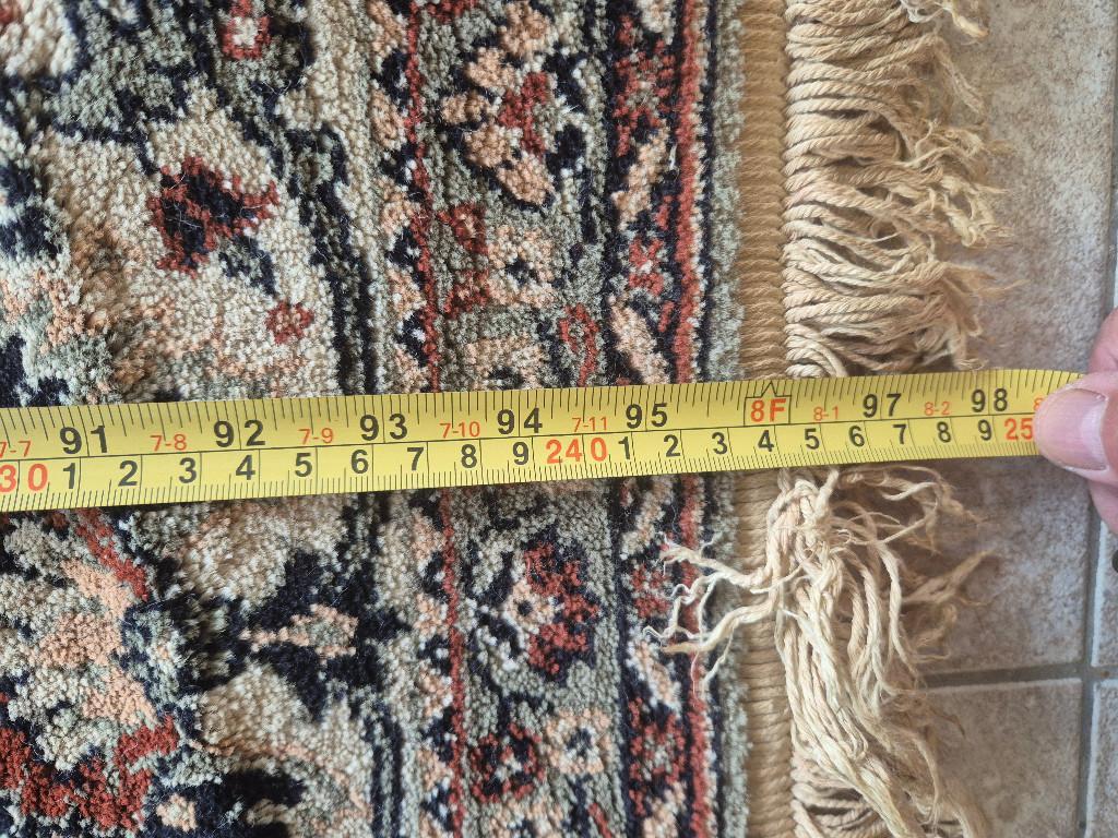 Turkish Rug - 170 x 245 in Sydney - Image 4