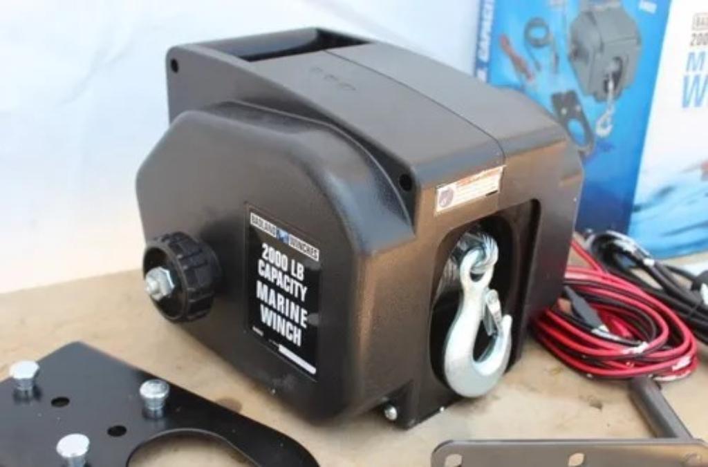 Winch Badland 2000 lb – Compacto y Poderoso Americano en Guatemala - Imagen 2