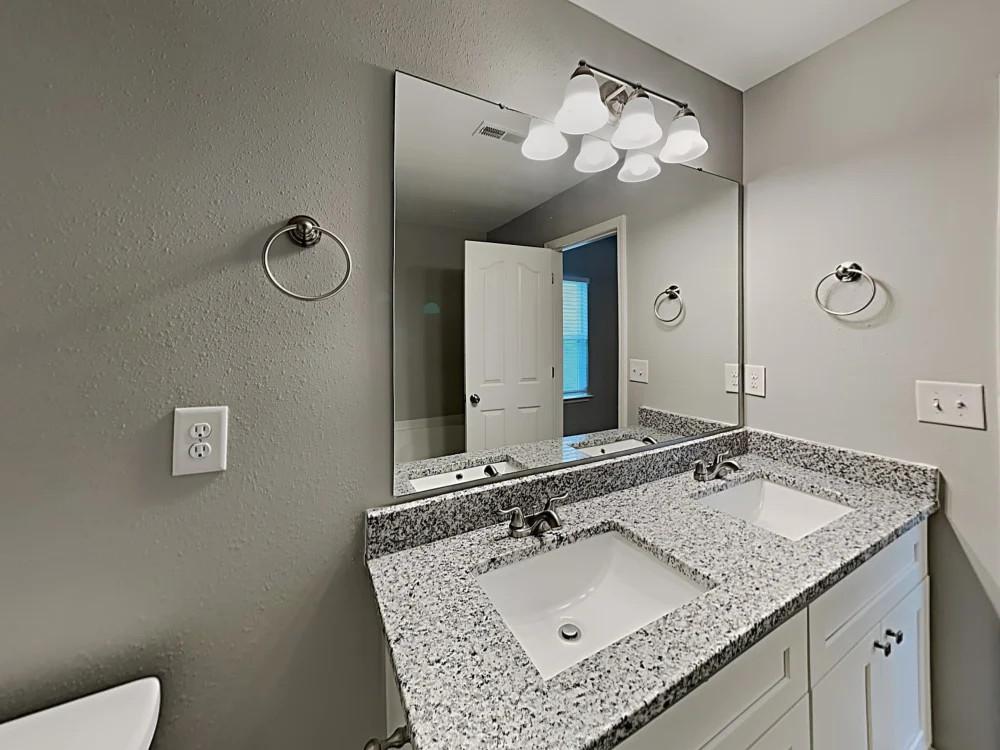 Available Now & Move-In Today in Charlotte - Image 4