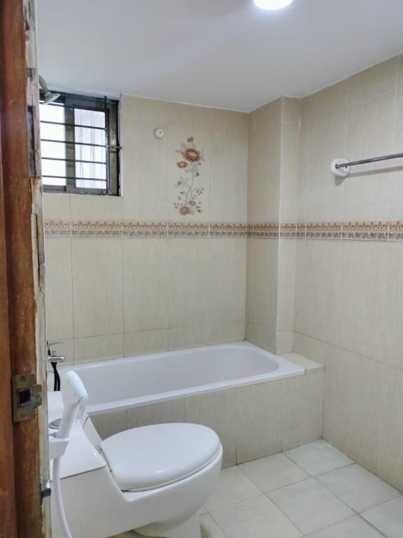 Chic Furnished 3 Bedroom Apartment Rent In Bashundhara R/a in Bangladesh - Image 5