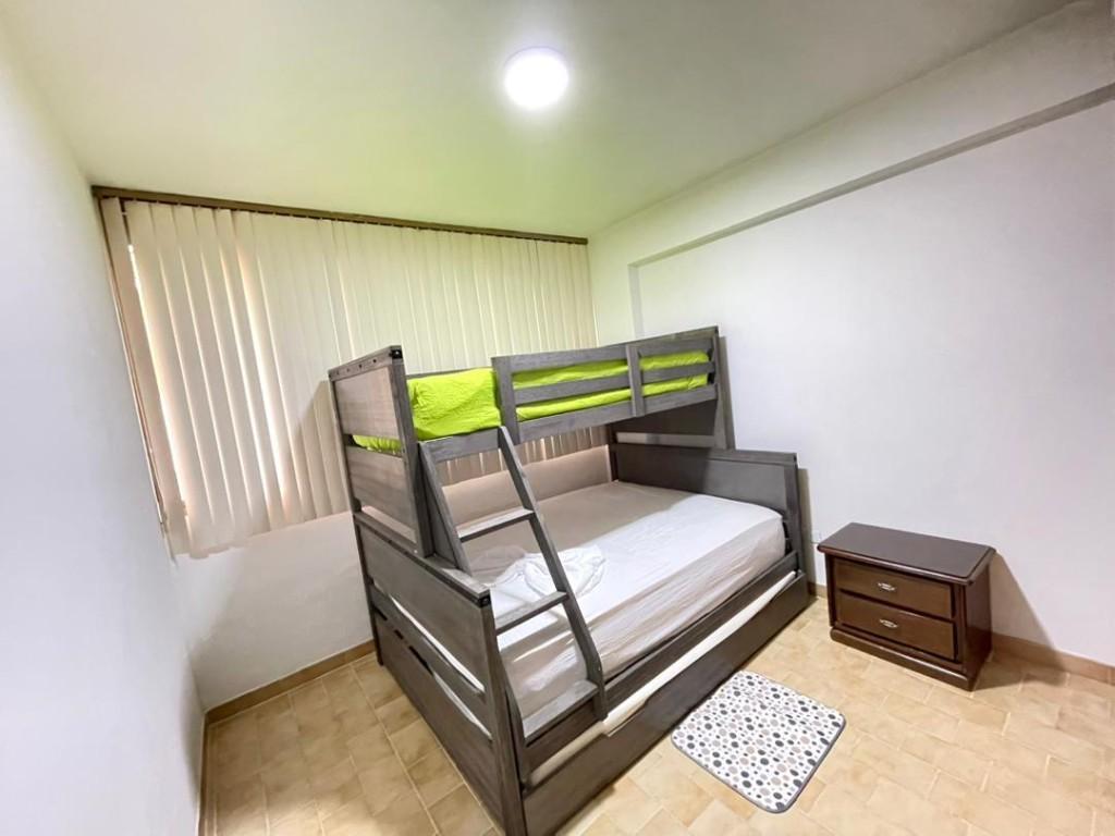 En Alquiler Apartamento en Res. Pelicano en Lecherías - Imagen 8