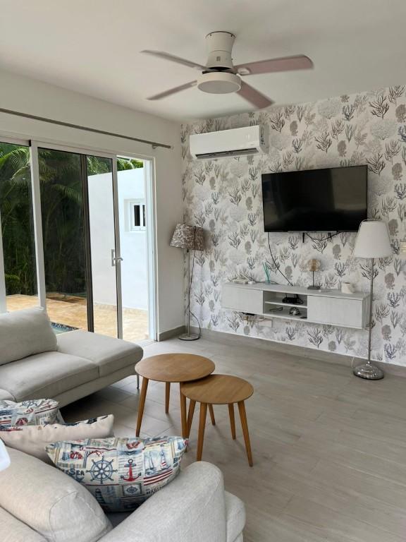 APARTAMENTO EN METRO CONTRY CLUB 2000 en Constanza - Imagen 2