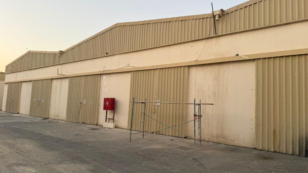 Ware house , workshop store in Al Ain - Image 3