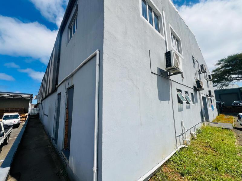 Industrial 2384-ref-966 for Sale in Amanzimtoti, Amanzimtoti in Umlazi - Image 1