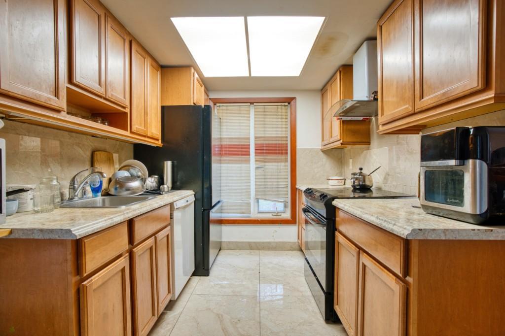 Beautiful 3-Bedroom Home for Rent in Mississauga - Image 4