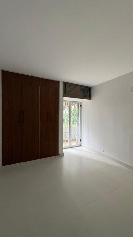 APPARTEMENT 04 PIECES EN LOCATION - COCODY DANGA en Côte d’Ivoire - Photo 3