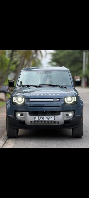 *Land Rover Defender 110 S P300* *Full options (202425) Neuf* à Abidjan - Photo 2