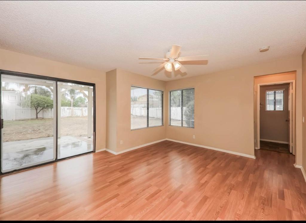 Spacious living Area in Murrieta - Image 6