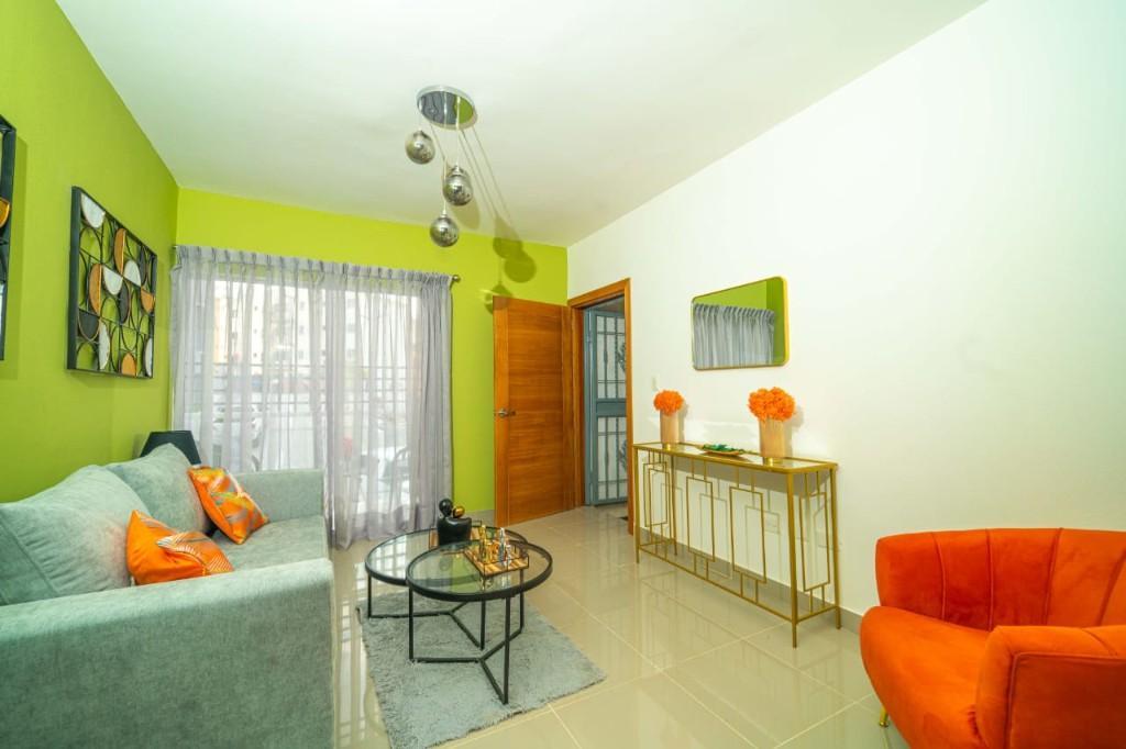 AMPLIOS APARTAMENTOS EN AVENIDA JACOBO MAJLUTA en la República Dominicana - Imagen 9