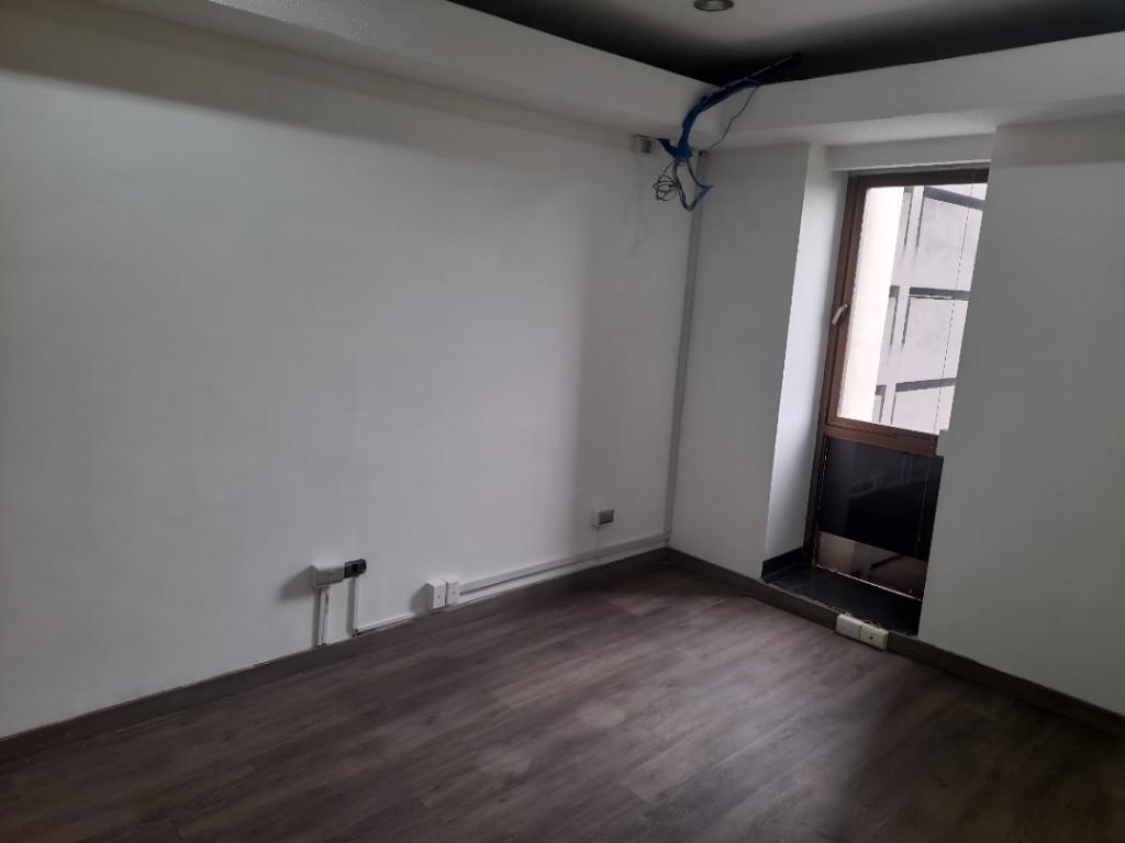 ESPECTACULAR OFICNA EN VENTA en Caraballeda - Imagen 6