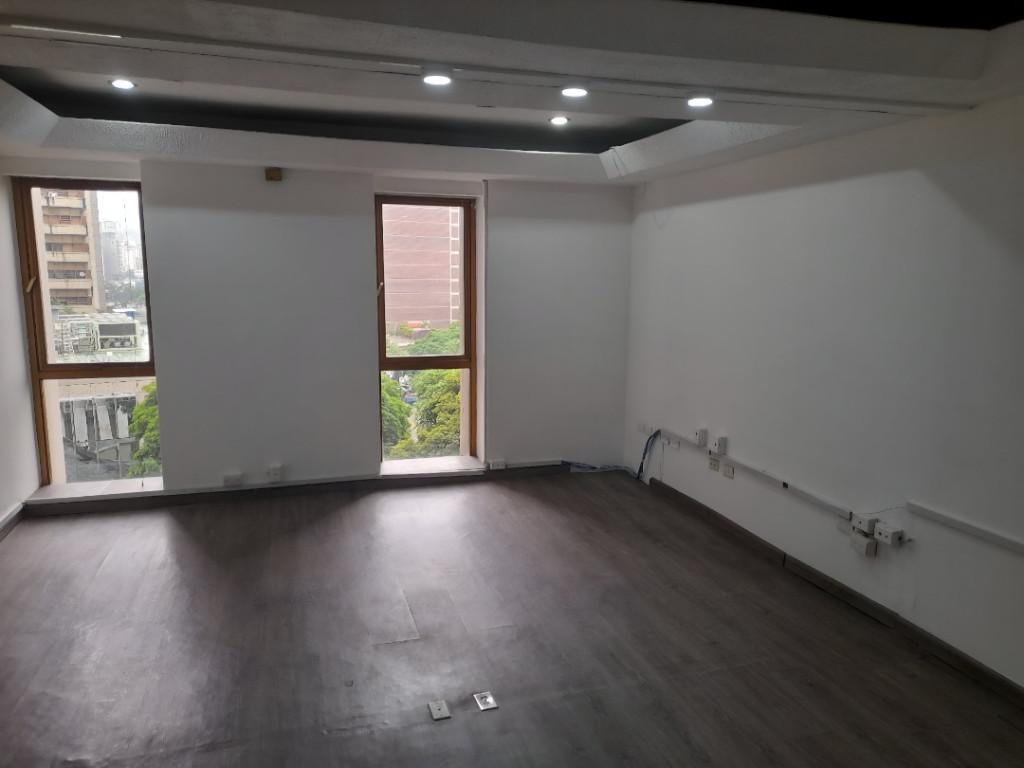 ESPECTACULAR OFICNA EN VENTA en Caraballeda - Imagen 8