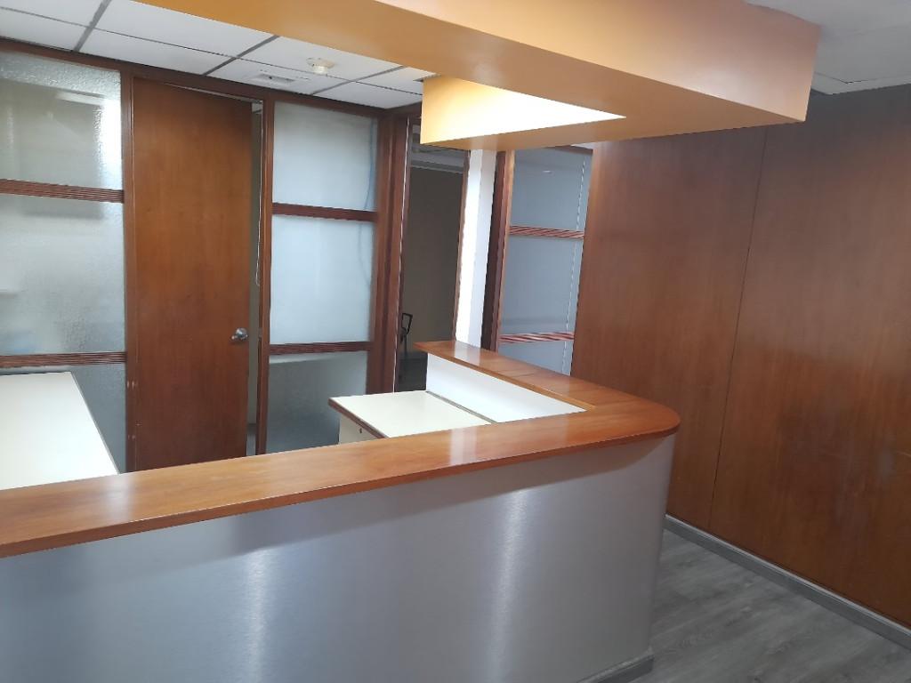 ESPECTACULAR OFICNA EN VENTA en Caraballeda - Imagen 1