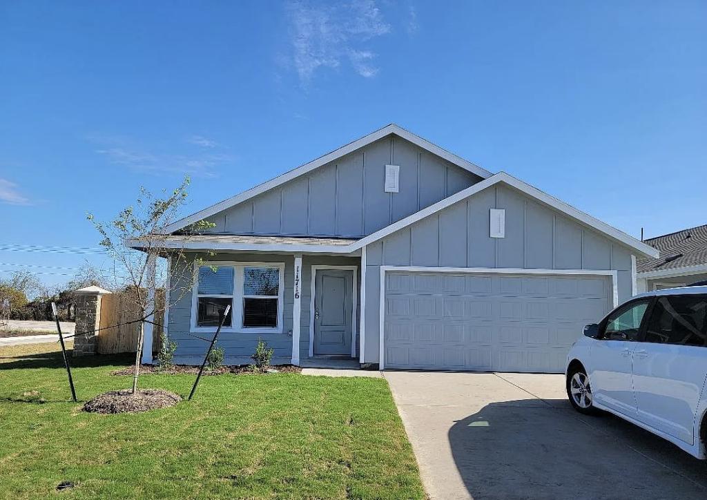 House for Rent in Rhome, Texas, Ref# 202105350 in Richmond District - Image 1