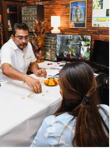 COUNSELLING BY MASTER SRI BALA in Singapore - Image 1