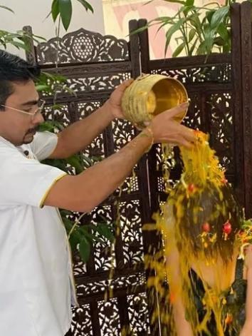 ONSITE FLOWERBATH BY MASTER DHTO BALA in Singapore - Image 1